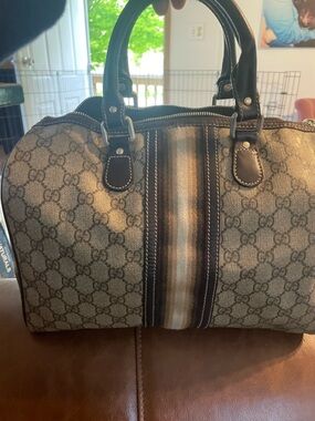 Gucci Brown Monogram Boston bag with authenticity certificate *